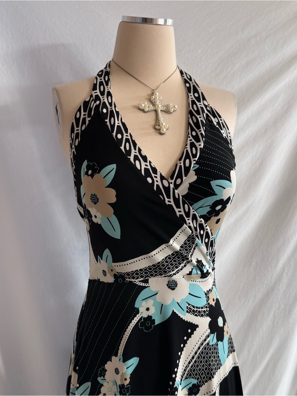 Vintage Y2K Floral Halter Dress - Picture 2 of 4